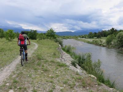 sentiero lungo il torrente Chisone