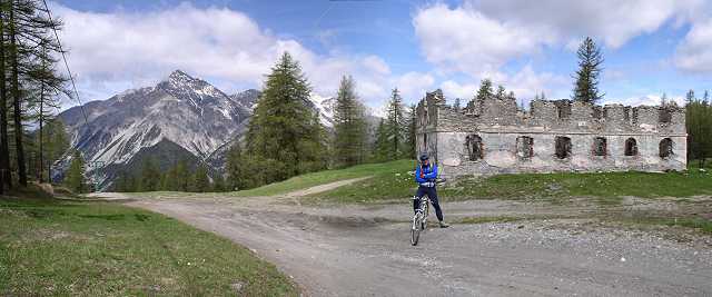 ruderi caserma nei pressi del forte di Champlas Seguin