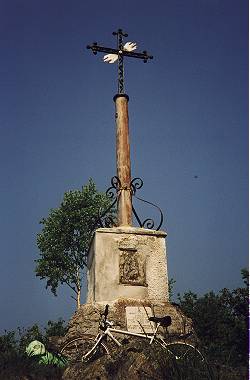 la croce sulla cima del Pietraborga