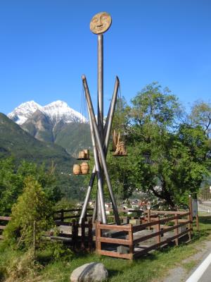 monumento ai Vignerons (Nus)